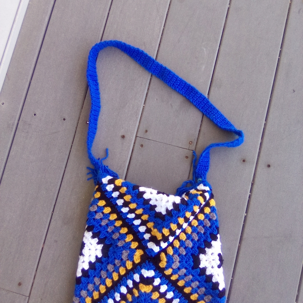 Handcrafted Blue and White Crochet Shoulder Bag - Picture 3 of 7